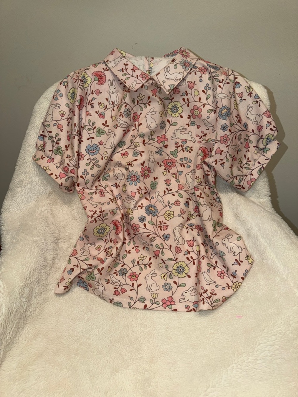 Source Unknown Pink Floral Bunny Print Blouse